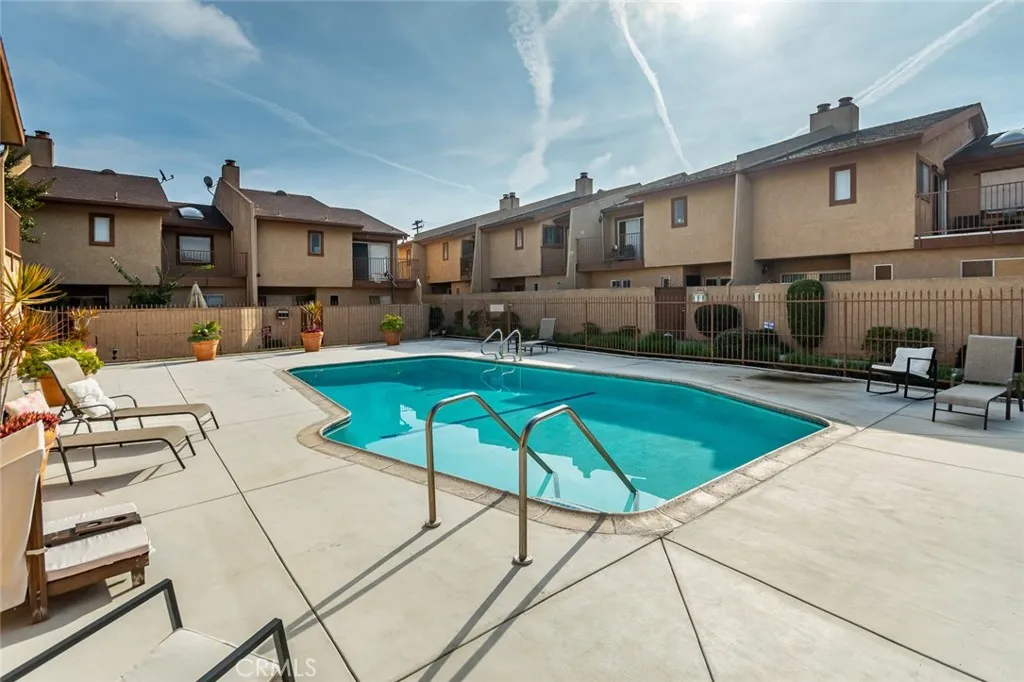 12421 Ramona, Hawthorne, California 90250 home-pic-4